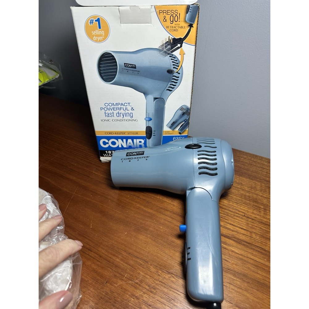 Conair 1875 Watt Cord Keeper Hair Dryer‎ Folding Handle  Teal